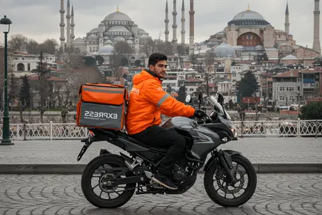 Tüfekçioğlu Kurye Ekspres Motorlu Kurye hizmeti görseli.